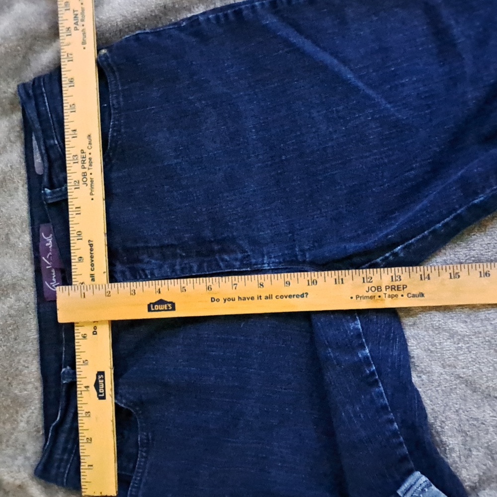 Red Star Print Top and Blue Jean Capri Set - Picture 9 of 10
